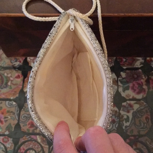 Beaded Purse! - Picture 2 of 2